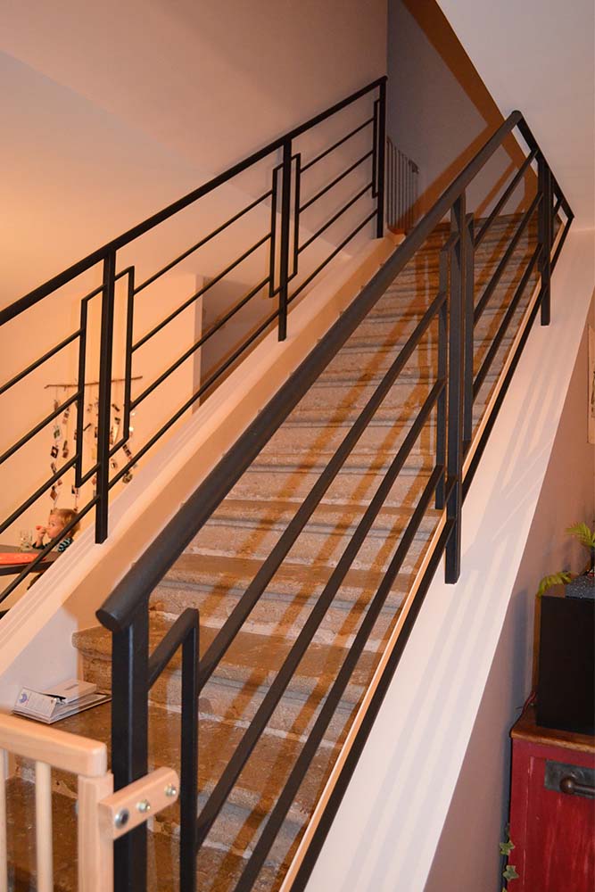 Une belle barrière pour la sécurité  Escaliers interieur, Escalier, Rampe  escalier